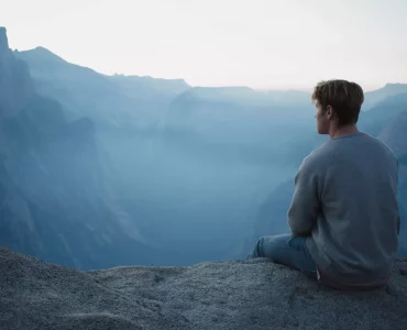 ¿Es mejor meditar en un ambiente cerrado o al aire libre?